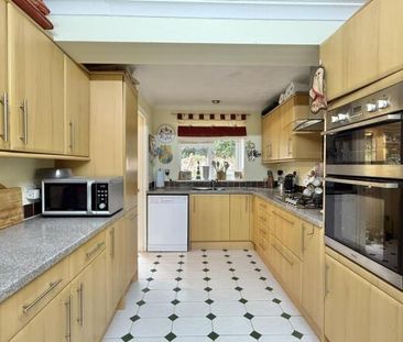 3 bedroom bungalow to rent - Photo 4