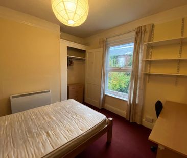 5 bedroom terraced house to rent - Photo 2