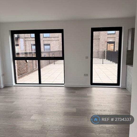 1 bedroom penthouse to rent - Photo 1