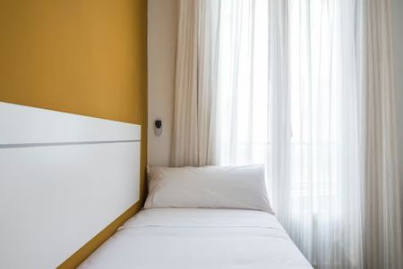 Calle de las Hileras, Madrid, Community of Madrid 28013 - Photo 5