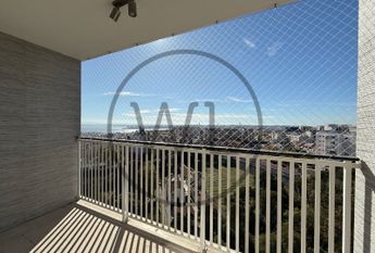 Apartamento T5+1 em Lisboa