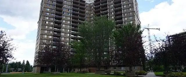 3 Bedroom, 1.5 bath Unfurnished Executive Condo | 815 - 13910 Stony Plain Road, Edmonton - Photo 1