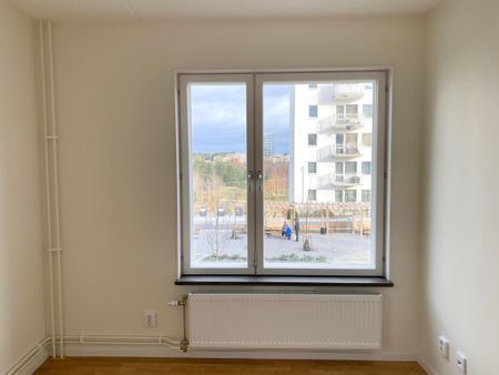 Hjulstavägen, Spånga - Photo 2