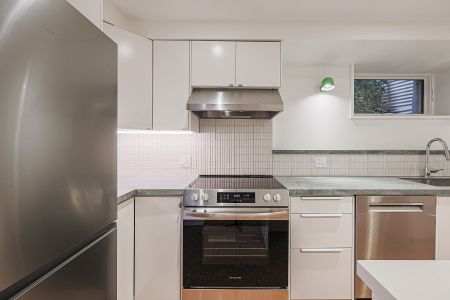 For Lease - 83 Clinton Street, Toronto, Ontario - Photo 3