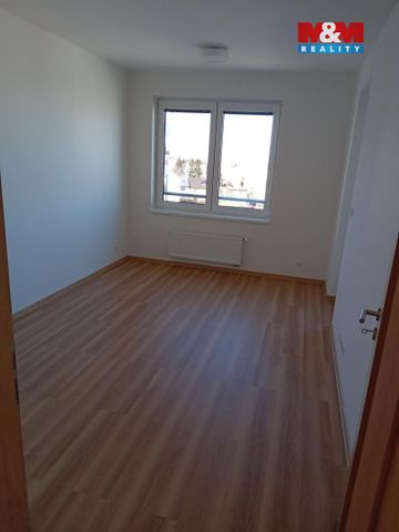 Pronájem bytu 2+kk 58 m², U Radosti 225, Praha - Фото 2