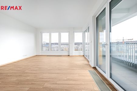 Pronájem bytu 2+kk v osobním vlastnictví 66 m², Praha 9 - Hloubětín - Fotografie 2