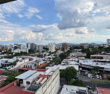 Departamento en Amueblado en Renta en Arcos Vallarta, Guadalajara, ... - Photo 2