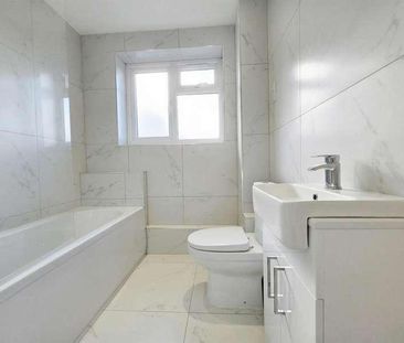 Windsor Court, N14 - Photo 5