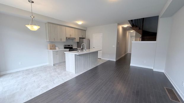 For Lease - 16 Harvey bunker Crescent, Markham, Ontario - Photo 1