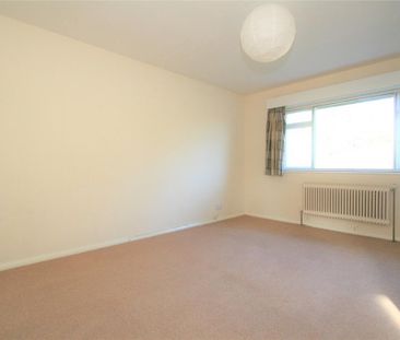 4 bedroom detached house to rent - Photo 4