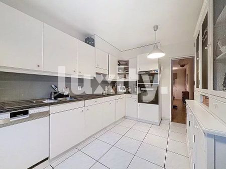 House with private garden - Photo 3