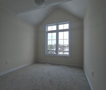 For Lease - 92 Sanders Road, Erin, Ontario - Photo 4