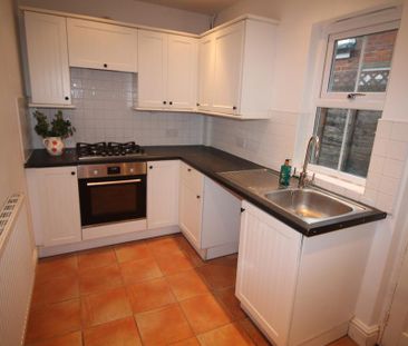 2 bedroom terraced house to rent - Photo 5