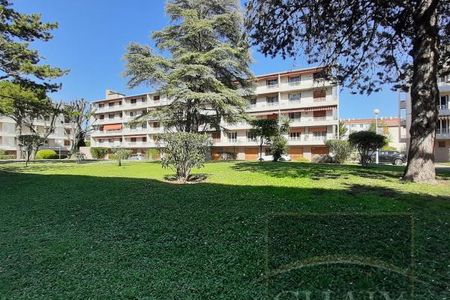 T3 avec 2 balcons en résidence fermée - Photo 5