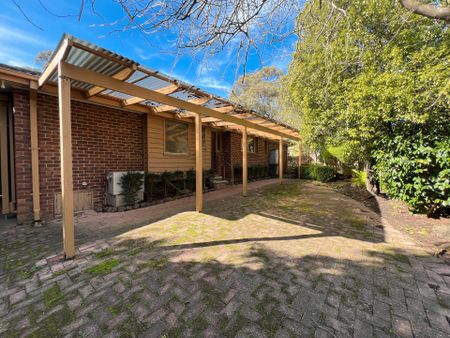 3 Bedroom Home close to prime schools - Photo 5