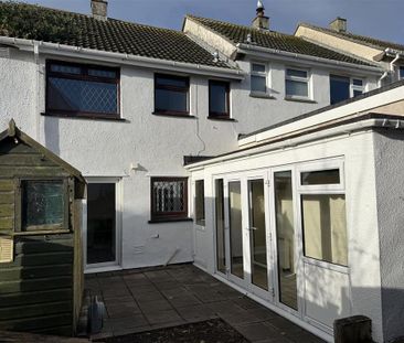 2 bedroom terraced house to rent - Photo 4