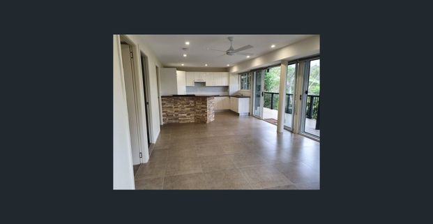 The Serenity! And Utilities included in rent (electricity, water, Foxtel and internet) - Photo 1