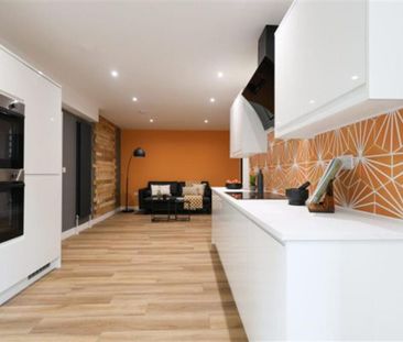 6 bedroom house to rent - Photo 3