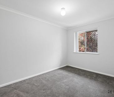 Renovated townhouse - Photo 6