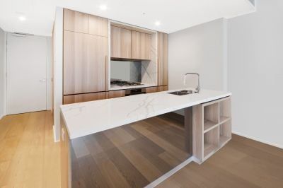 North Facing Resort Style Apartment - Photo 3