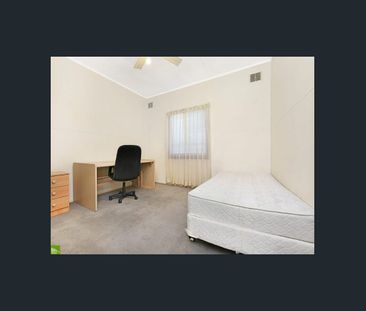 Furnished or Vacant - Your Choice! - Photo 2