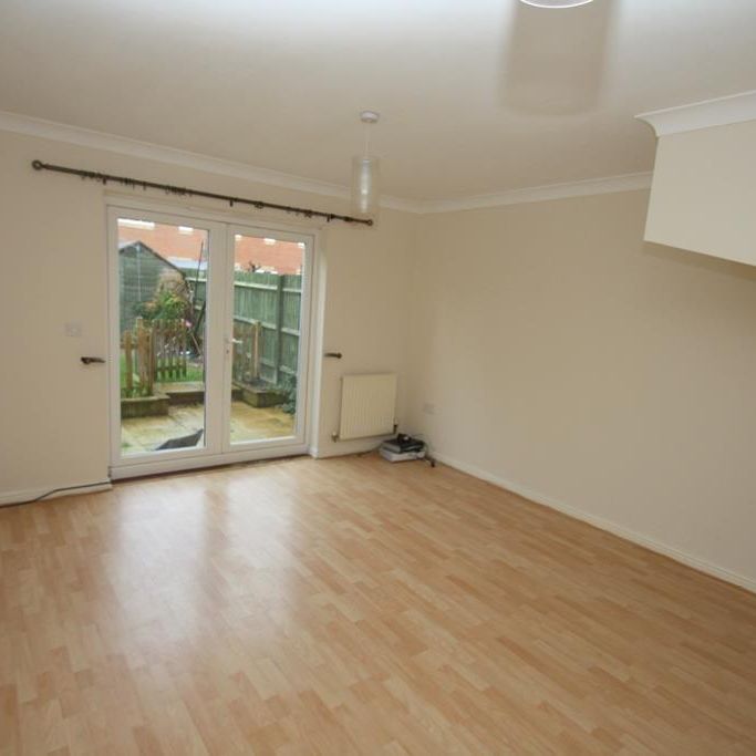 2 bedroom terraced house to rent - Photo 1
