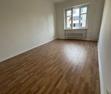 Grünes wohnen in Kalrshort. Familienfreundliche Dreizimmwohnung - Foto 1