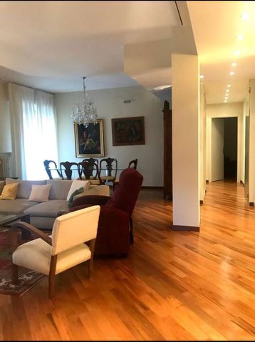 Prestigioso appartamento in Porta Saragozza - Photo 2