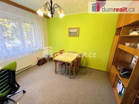 Pronájem bytu 3+1 s lodžií v centru Uherského Hradiště - Photo 3