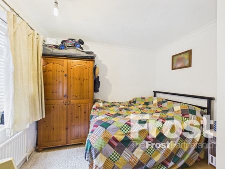 Hermitage Close, Slough, Berkshire,SL3 - Photo 2