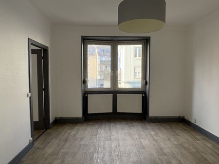 Location Appartement 3 pièces 75m² MULHOUSE 68200 - Photo 4