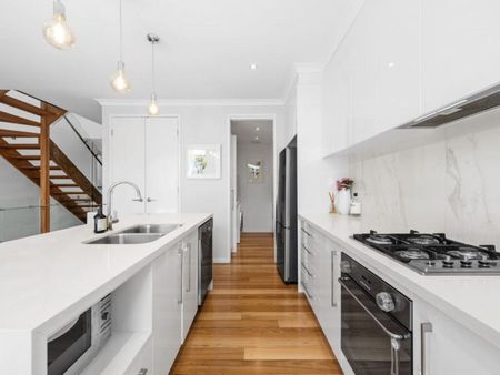 Enjoy inner city living and lifestyle in this architecturally designed townhome! - Photo 3