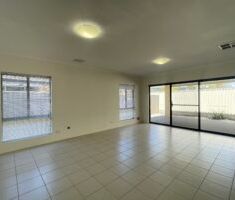 Large 4x2 Family Home - Photo 2