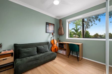VERSATILE LIVING WITH LEAFY OUTLOOK IN PRIME PADDINGTON LOCATION - Photo 3