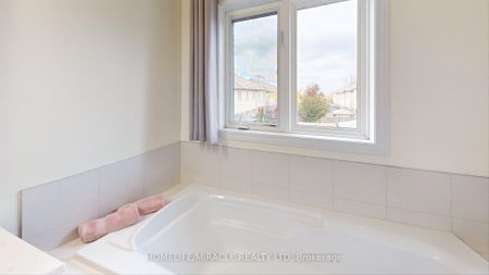 For Lease - 515 Winston Road Unit# 43, Grimsby, Ontario - Photo 3