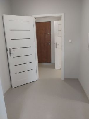 Al. Solidarności, 2-pokojowe, 70m2, Poddasze - Photo 1