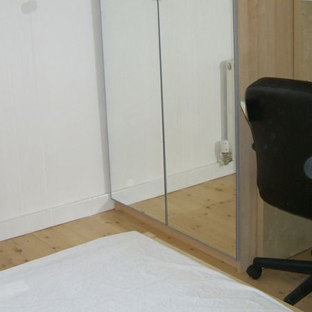 1 Bedroom Apartment - Photo 4