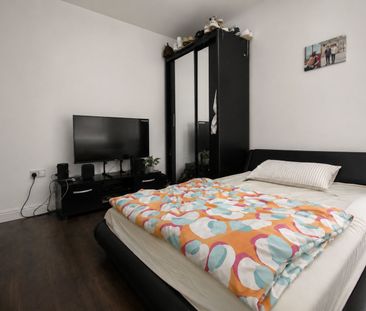Crowther Road, London, SE25 5QP - Photo 1