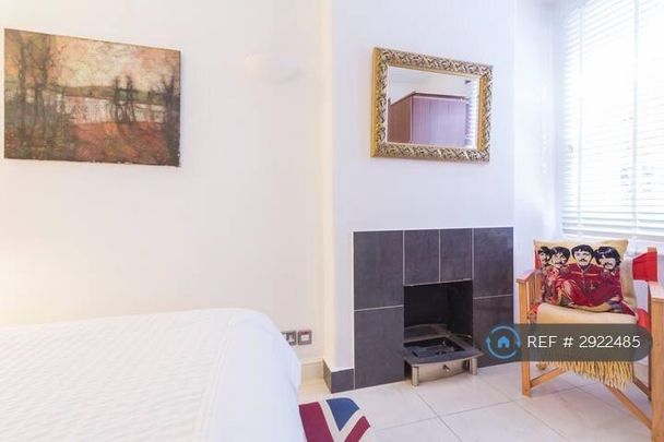 1 bedroom flat to rent - Photo 1