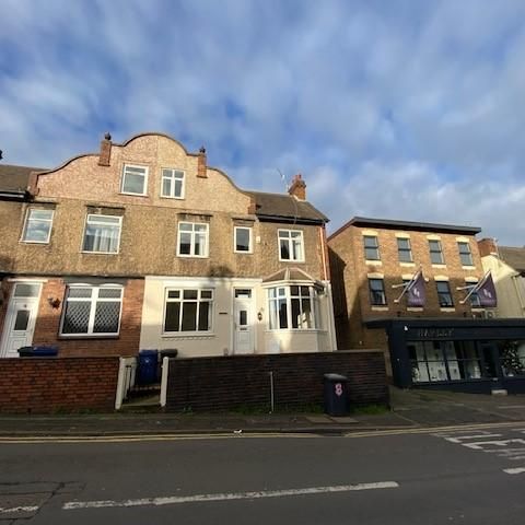 1 bedroom in a house share to rent - Photo 1