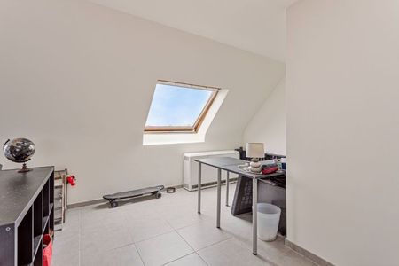 2 slaapkamer dakappartement te huur - Photo 2