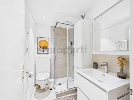 Grosszügige 6-Zimmer-Wohnung -ZUM WOHLFÜHLEN GEDACHT! - Foto 3