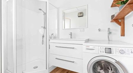 Rare Studio on Hunter Crescent - Photo 3