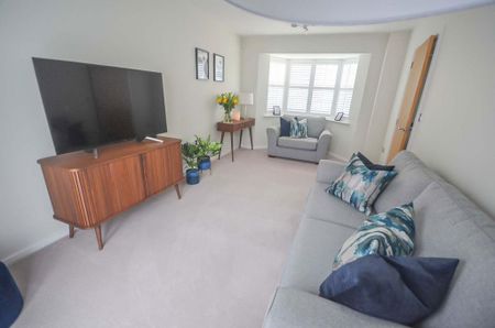 3 bedroom detached house to rent - Photo 2