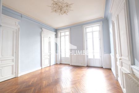 Location Appartement 3 pièces 129m² ST ETIENNE 42000 - Photo 3
