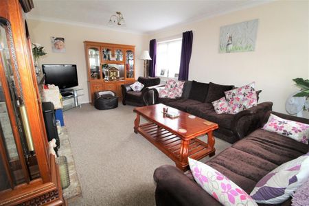 3 bedroom House To Let - Photo 5