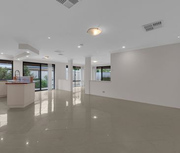 Spacious Four Bedroom Home in Rockingham - Photo 3