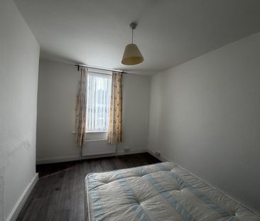 2 Bed Flat, Meads Road, N22 - Photo 5