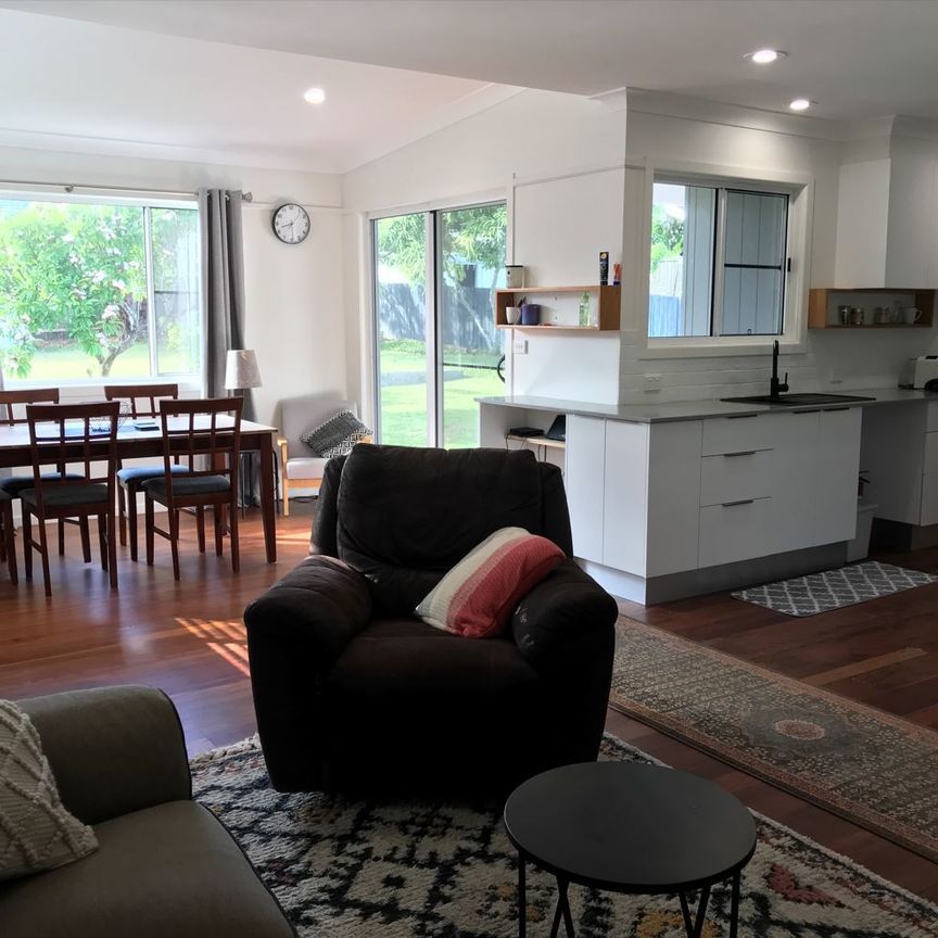 8 Maple Road, Sandy Beach - Photo 1