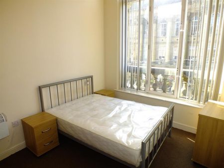 1 bedroom Flat To Let - Photo 5